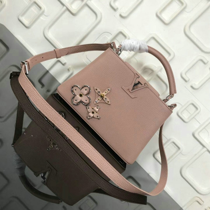 ルイヴィトン　025-M54892F　2018年最新作　ハンドバッグ　トートバッグ　CAPUCINES BB　ショルダー付き