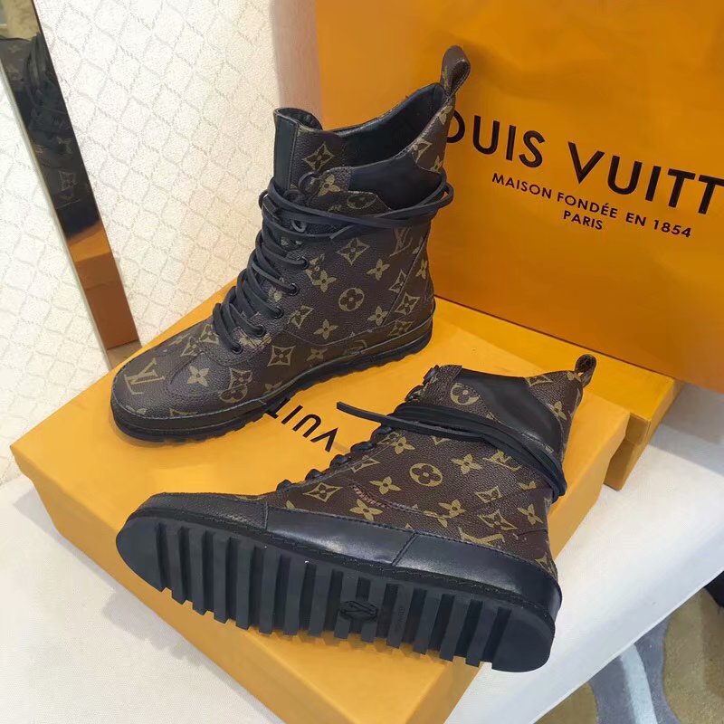 ルイヴィトン 26-LV906　2018年秋冬最新作 ショートブーツ レディース カジュアルシューズ レースアップ 通勤 通学 大学生 プレゼント