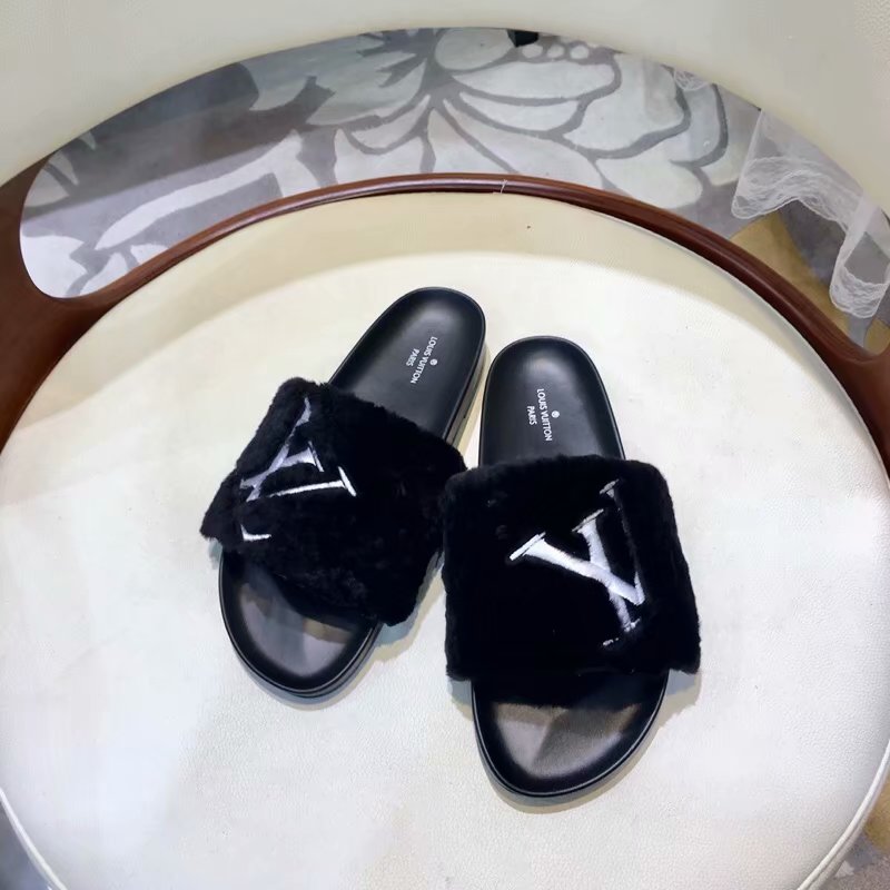 ルイヴィトン 26-LV911　2018年秋冬最新作 サンダル