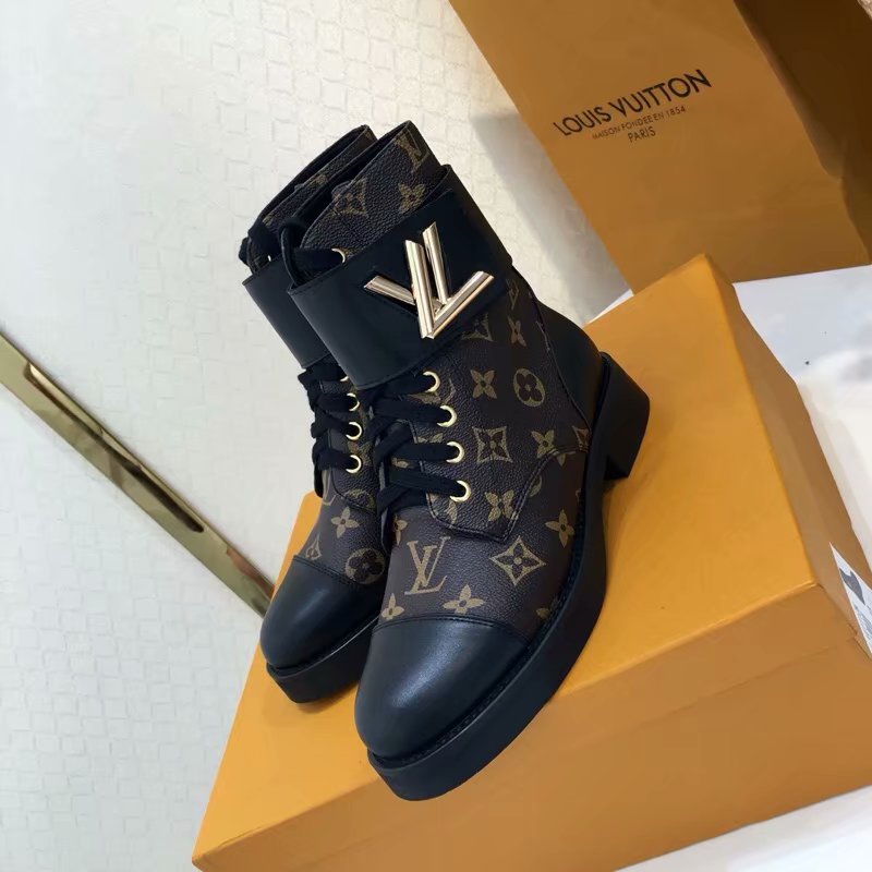 ルイヴィトン 26-LV909A　2018年秋冬最新作 ショートブーツ レディース カジュアルシューズ レースアップ 通勤 通学 大学生 プレゼント