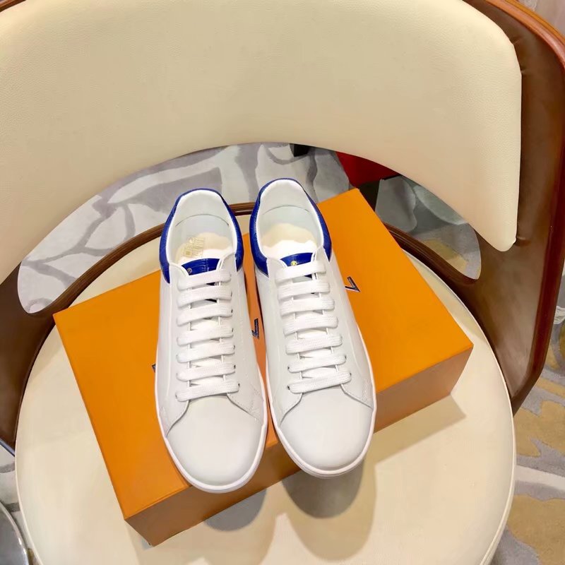 ルイヴィトン 26-LV915d　2018年秋冬最新作 スニーカー レディースシューズ 通学 通勤 中高生 運動靴 アウトドア スポーツ 白