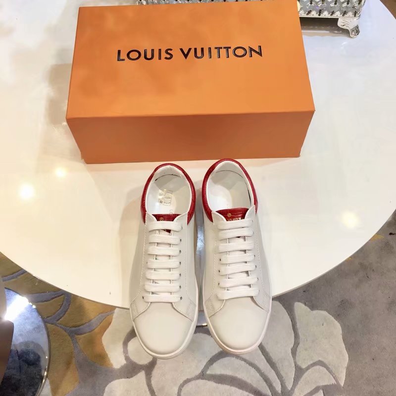 ルイヴィトン 26-LV915e　2018年秋冬最新作 スニーカー レディースシューズ 通学 通勤 中高生 運動靴 アウトドア スポーツ 白