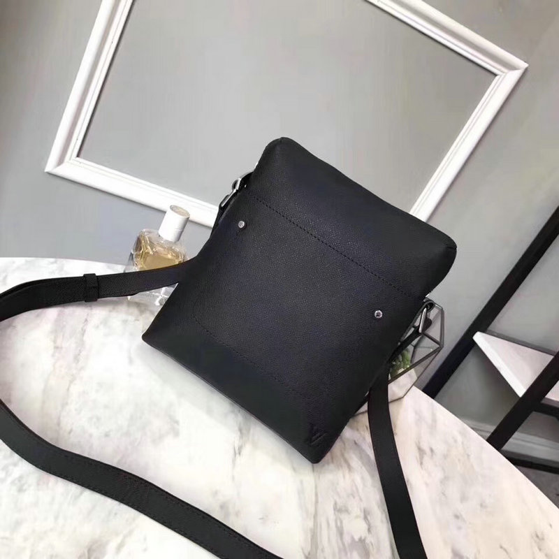 商品名称：ルイヴィトン 057-M30505H　2018年最新作 ポシェット ショルダーバッグ 通勤 タイガ