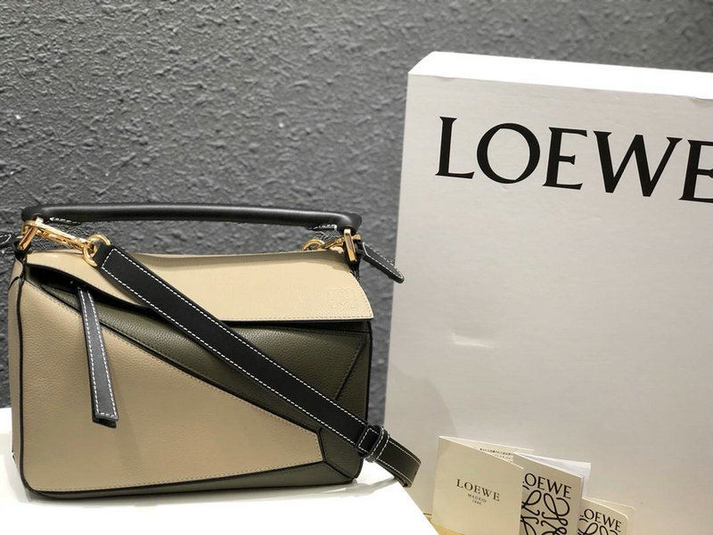 ロエベ LOEWE DDB-LOW1609PXG 2018年新作 パズル ショルダーバッグ ユニセックス ビジネス 出張 通勤 カーフレザー 男女兼用