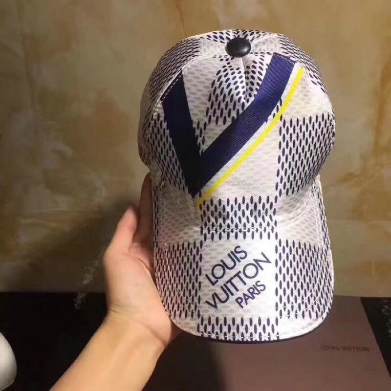ルイヴィトン   LOUISVUITTON CT-LVM18014  2018/2019年最新作 帽子 ベースボールキャップ 男女兼用 季節問わず