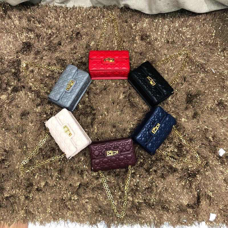 クリスチャンディオール CHRISTIAN DIOR JS-CDB18010 2019年最新作 ショルダーバッグ 斜め掛け フラップバッグ