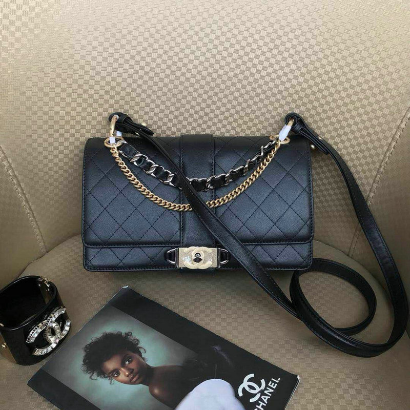 商品名称：シャネル CHANEL  JS-CH57578 2019年最新作 フラップバッグ ショルダーバッグ 斜め掛け レディースかばん カーフスキン 黒
