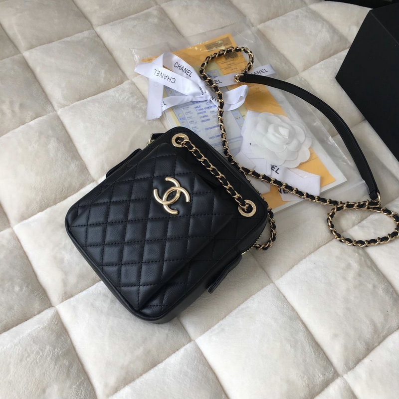 商品名称：シャネル CHANEL JS-CH57903 2019年最新作 カメラバッグ 斜め掛け ショルダーバッグ ミニ レディース カーフスキン 黒