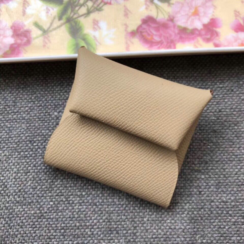 エルメス HERMES 063-HES19002 S2018年最新入荷 カルヴィ カードケース 名刺入れ カードホルダー 二つ折り コンパクト ヴォーエプソン