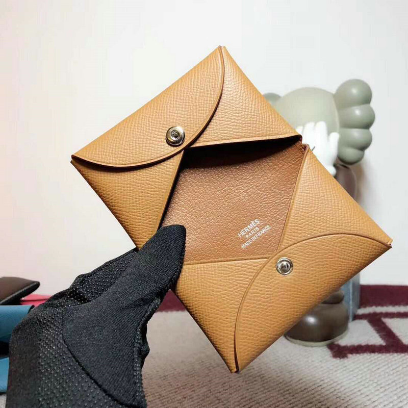 エルメス HERMES 050-HES19001 2018年最新入荷 カルヴィ カードケース 名刺入れ カードホルダー 二つ折り コンパクト ヴォーエプソン
