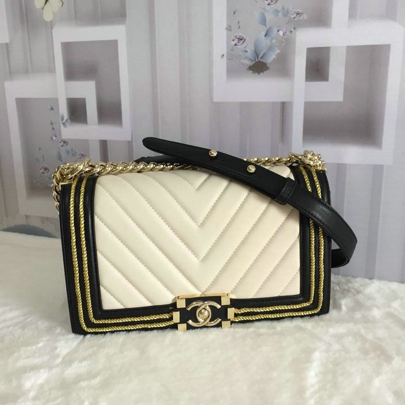 シャネル CHANEL JS-CH67086VJB 2019年最新入荷 BOY ショルダーバッグ 斜め掛け レディース フラップバッグ レザー