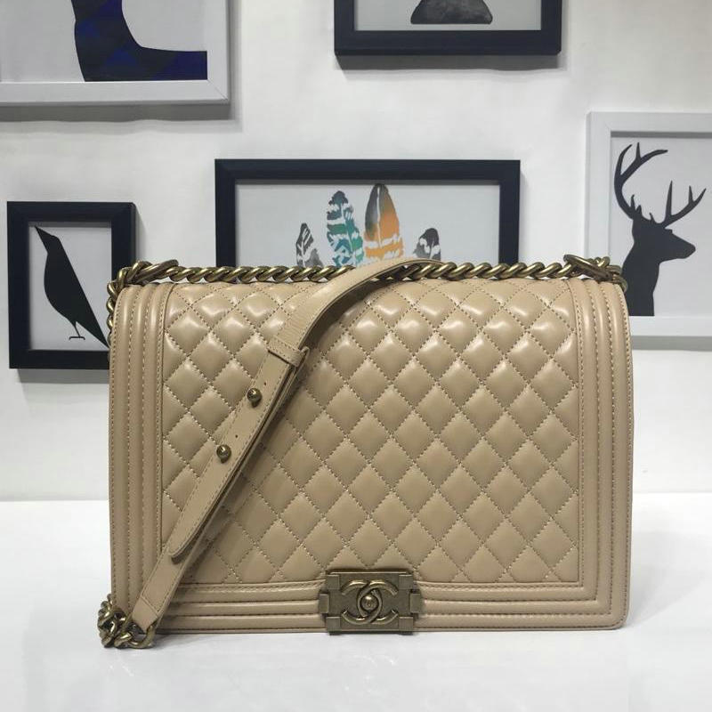 商品名称：シャネル CHANEL  JS-CH67087YJ 2019年最新入荷 BOY ショルダーバッグ 斜め掛け レディース フラップバッグ ラムスキン