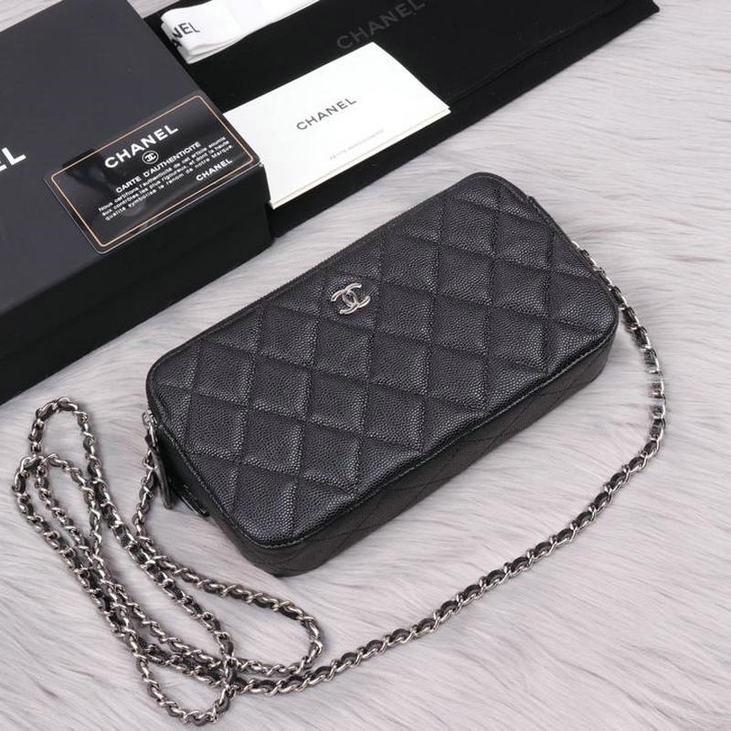 シャネル CHANEL 2019年最新入荷 クラシック チェーン クラッチ ショルダーバッグ 斜め掛け レディース イヤリングバッグ キャビアスキン