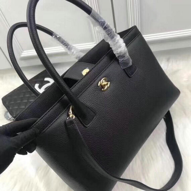 商品名称：シャネル CHANEL  JS-CHB19008  2019年最新入荷 ラージ ショッピングバッグ ハンドバッグ レディース ママバッグ カーフスキン 黒