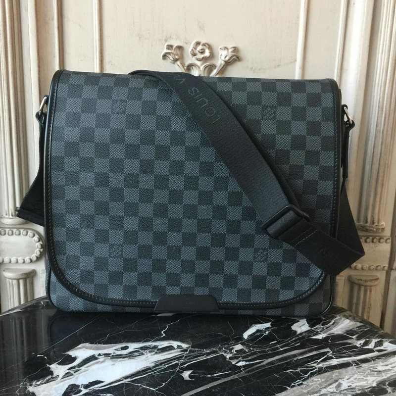 商品名称：ルイヴィトン  LOUISVUITTON  057-N58029 2018年最新入荷 ダニエルMM ダミエグラフィット ショルダーバッグ 斜め掛け かばん メンズ