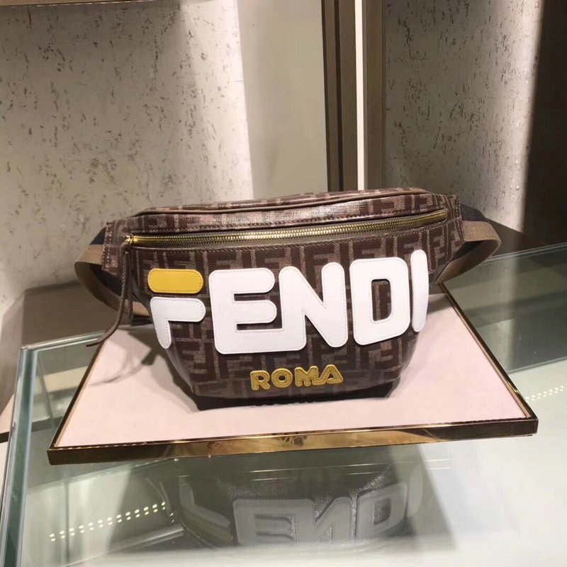 フェンディ  FENDI  DDB-FDB18010B 2018年最新作 ベルトバッグ ウェストバッグ チェストバッグ 男女兼用