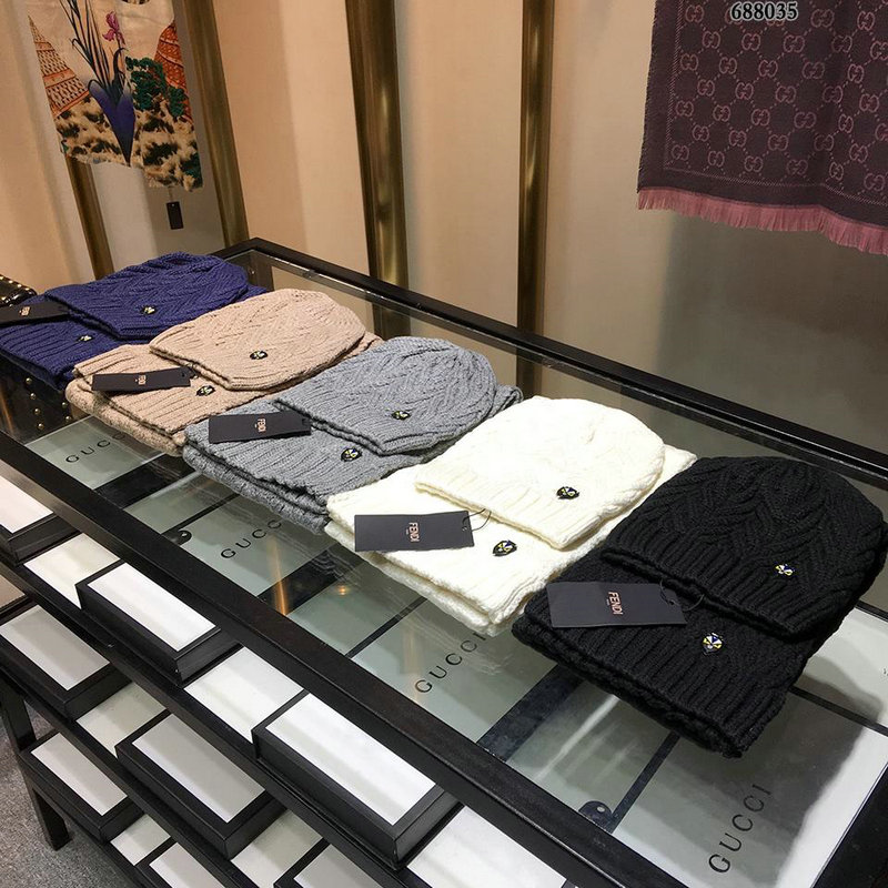 フェンディ FENDI  CT-FDM18009 2018/2019年最新作 帽子 マフラー 2セット カシミヤ 冬 防寒