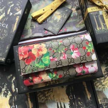 グッチ GUCCI  057-GG404070KR 2019年最新入荷 二つ折り長財布 ロングウォレット キャンパス