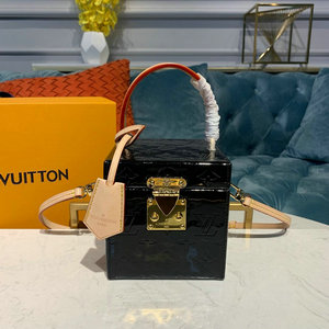 商品名称：ルイヴィトン LOUISVUITTON  057-M90461 2019年最新入荷 ブリーカー ボックス ハンドバッグ 2way ショルダーバッグ モノグラムヴェルニ