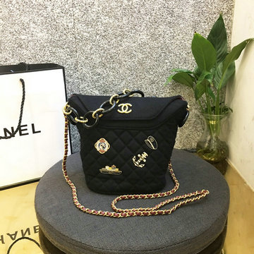 商品名称：シャネル CHANEL JS-CH57868  2019年最新入荷 バケットバッグ 斜め掛け ショルダーバッグ ミニサイズ ラムスキン レディースかばん