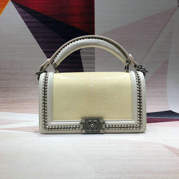 商品名称：シャネル CHANEL JS-CH67086SPB  2019年最新入荷 BOY スモール ハンドバッグ 斜め掛け ショルダーバッグ