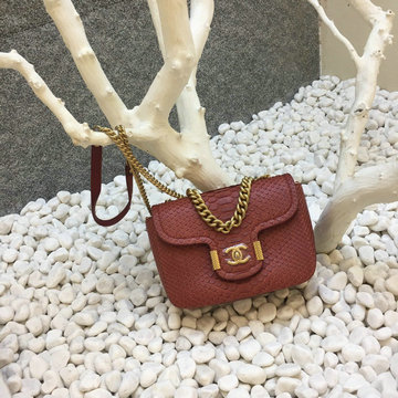 商品名称：シャネル CHANEL JS-CH57218  2019年最新入荷 フラップバッグ 斜め掛け ショルダーバッグ カーフスキン レディース