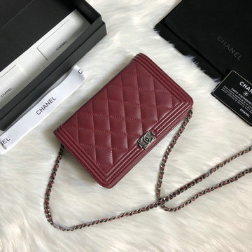 シャネル CHANEL  JS-CH80287QYJ 2019年最新入荷 クラシック チェーン ウォレット キャバスキン 斜め掛けショルダーバッグ