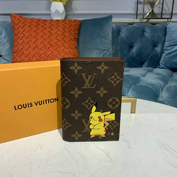 商品名称：ルイヴィトン LOUISVUITTON 2019年最新入荷 クーヴェルテュール パスポール NM パスポートケース マスコットプリント モノグラムエクリプス