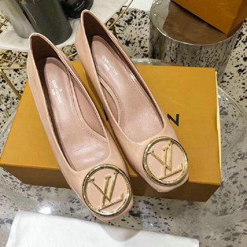 商品名称：ルイヴィトン LOUISVUITTON  26-LVJ20004 2020年秋冬最新作 ハイヒールシューズ パンプス レディースシューズ パテントレザー 通勤 カジュアル