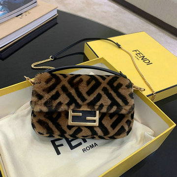 フェンディ FENDI  99-FDB20001 2019年最新入荷 ショルダーバッグ バケットバッグ ハンドバッグ