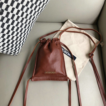 ジャックムー Jacquemus  YS-JQ16028PZ 2019年最新入荷 Le Pequeno ドローストリングバッグ ショルダーバッグ 福袋 スモール レザー
