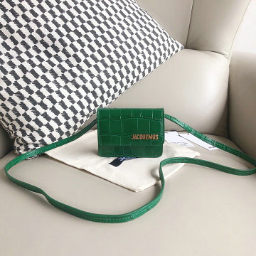 ジャックムー Jacquemus YS-JQ56028EG  2019年最新入荷 Le Bello ミニ スクエアバッグ 斜め掛け ショルダーバッグ レディースかばん レザー