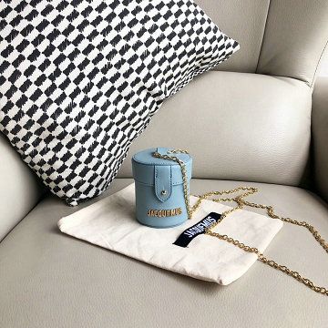 ジャックムー Jacquemus  YS-JQ56032Q 2019年最新入荷 mini Le Vanity ミニバケットバッグ 斜め掛け ショルダーバッグ チェーン小銭入れ レザー