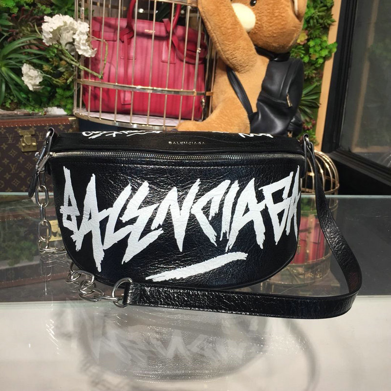 バレンシアガ  BALENCIAGA 99-BAB19003 2019年最新入荷 ウィール ベルトパック ウェストバッグ チェストバッグ カーフスキン 黒