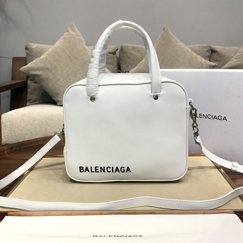 商品名称：バレンシアガ BALENCIAGA 99-BAB19004 2019年最新入荷 トップハンドル バッグ トートバッグ 2way ショルダーバッグ 斜め掛け レディースかばん カーフスキン 白