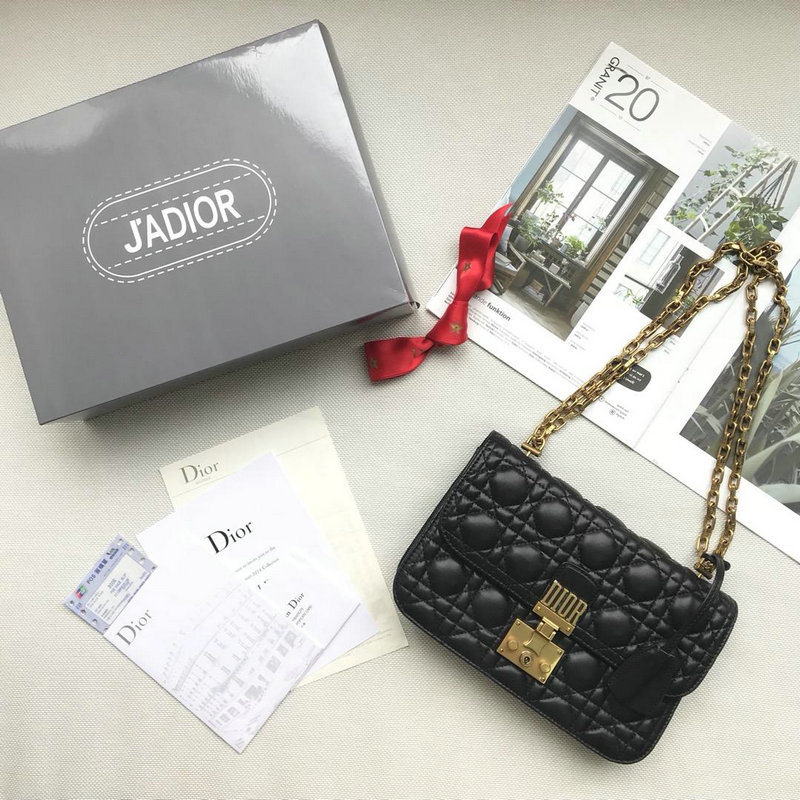 クリスチャンディオール CHRISTIAN DIOR 99-CD5818 2019年最新入荷 斜め掛け ショルダーバッグ レディース ラムスキン 通勤 盗難防止 黒