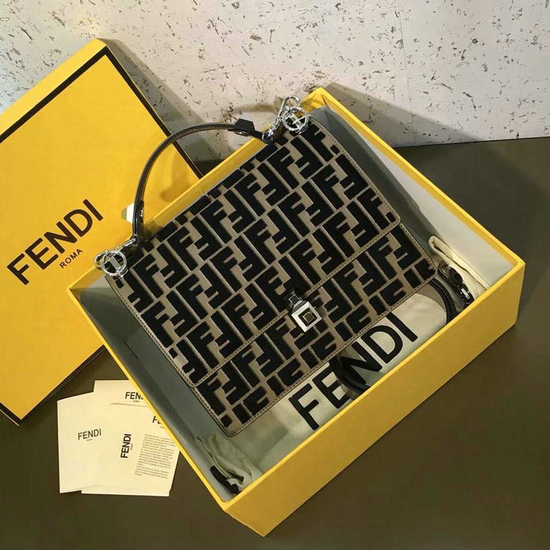 フェンディ FENDI 99-FD3387 2019年最新入荷 キャナイ Kan I トップハンドバッグ トートバッグ 2way 斜め掛け ショルダーバッグ カーフスキン レディース