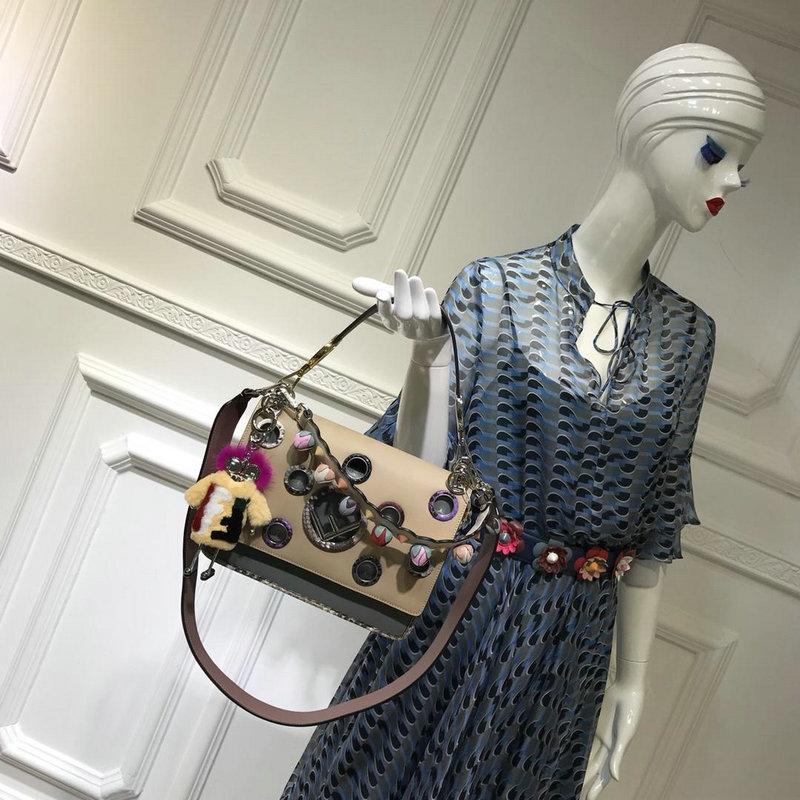 フェンディ FENDI 99-FD6019 2019年最新入荷 キャナイ Kan I トップハンドバッグ トートバッグ 2way 斜め掛け ショルダーバッグ カーフスキン レディース