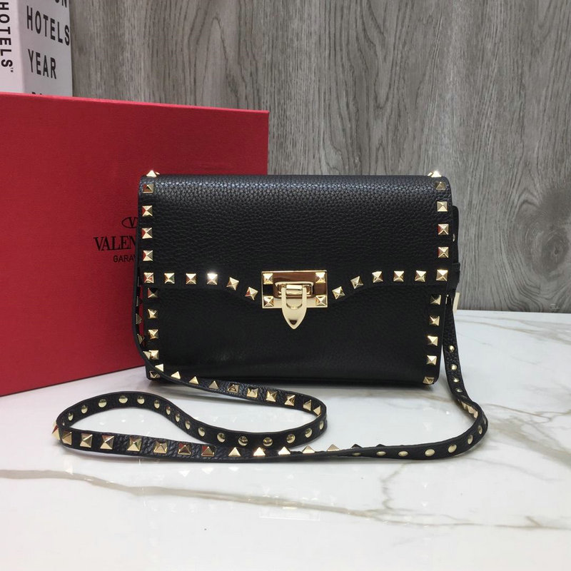 ヴァレンティノ Valentino 99-VL0181B 2019年最新入荷 ロックスタッズ スモール グレインカーフスキンレザー クロスボディバッグ ショルダーバッグ ラムスキン レディース