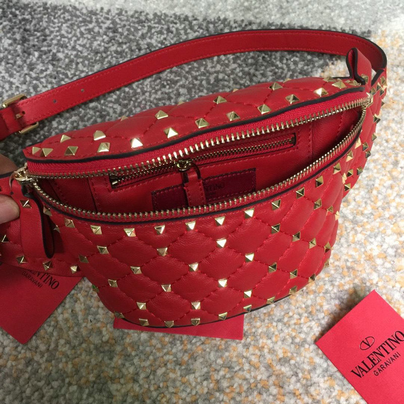 ヴァレンティノ Valentino 99-VL0462 2019年最新入荷 ガラヴァーニ ロックスタッズ スパイク ベルトバッグ ラムスキン ウェストバッグ チェストバッグ