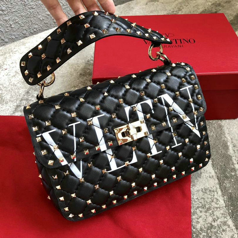 ヴァレンティノ Valentino 2019年最新入荷 ロックスタッズ スパイク ミディアム 斜め掛け ショルダーバッグ ラムスキン レディース