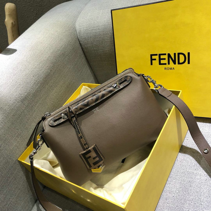 フェンディ FENDI BXN-FD25618 2019年最新作 バイ ザ ウェイ ボストンバッグ ショルダーバッグ 斜め掛け レディース カーフスキン