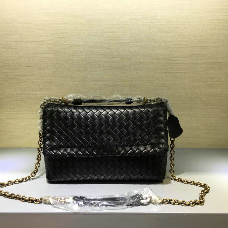 ボッテガヴェネタ BOTTEGAVENETA QJ-BOV1099YD 2019年最新入荷 イントレチャート ナッパ ラージ オリンピアバッグ ショルダーバッグ ベルベット レディースかばん