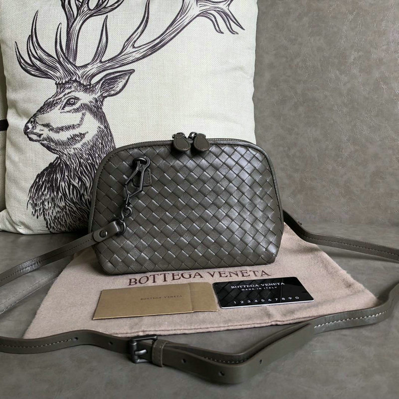ボッテガヴェネタ BOTTEGAVENETA QJ-BOV5201KF 2019年最新入荷 斜め掛け ショルダーバッグ レディースかばん シェルバッグ ラムスキン 黒