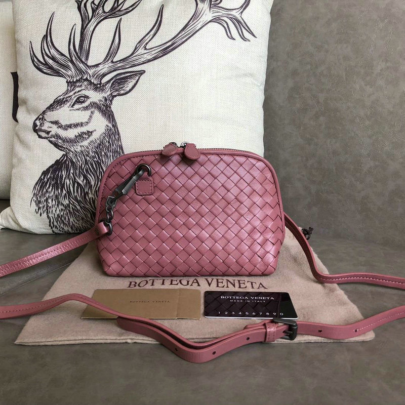 ボッテガヴェネタ BOTTEGAVENETA QJ-BOV5201XH 2019年最新入荷 斜め掛け ショルダーバッグ レディースかばん シェルバッグ ラムスキン 黒