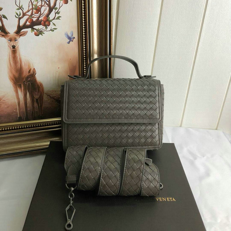 ボッテガヴェネタ BOTTEGAVENETA QJ-BOV9855 2019年最新入荷 イントレチャート ナッパ アルムナ バッグ ハンドバッグ 2way ショルダーバッグ ラムスキン レディース