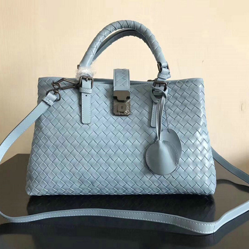 商品名称：ボッテガヴェネタ BOTTEGAVENETA QJ-BOV7453NFL 2019年最新入荷 イントレチャート カーフ ベビー ローマバッグ ハンドバッグ 2way ショルダーバッグ カーフスキン 黒