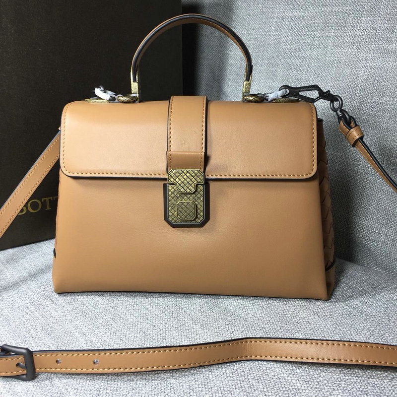 商品名称：ボッテガヴェネタ BOTTEGAVENETA QJ-BOV276988QX 2019年最新入荷 カーフ スモール ピアッツァ バッグ ハンドバッグ 2way ショルダーバッグ