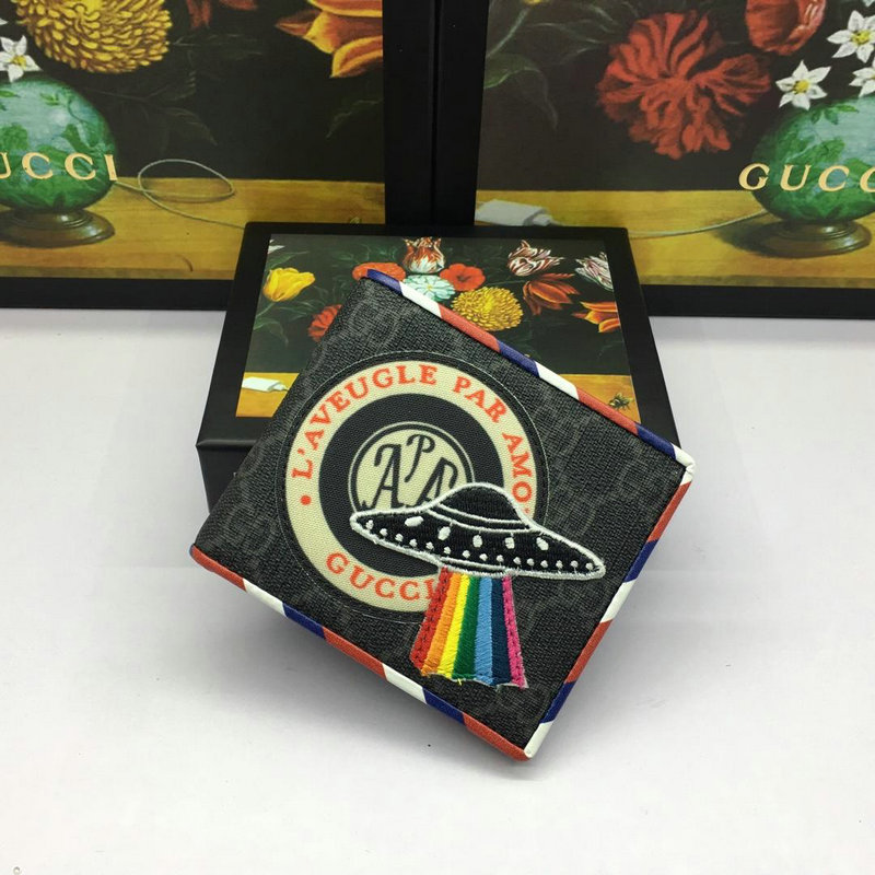グッチ GUCCI 057-GG496336　2019年最新入荷 グッチ クーリエ GGスプリーム ウォレット 二つ折り短財布 コインポケット付き 小銭入れ 札入れ プレゼント