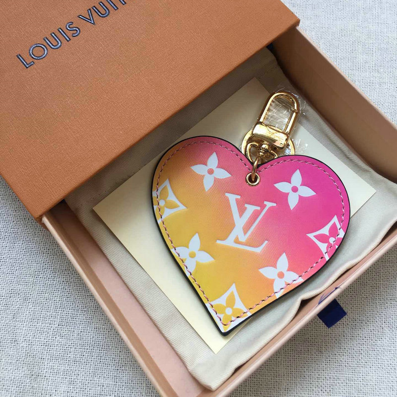 商品名称：ルイヴィトン LOUISVUITTON 057-M67435 2019年最新入荷 ポルトクレ クール ラブ ロック キーホルダー バッグチャーム